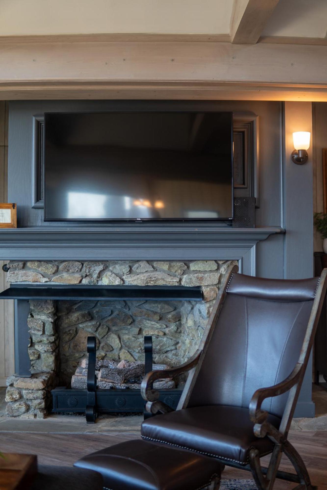 At Crestwood Mini-hôtel